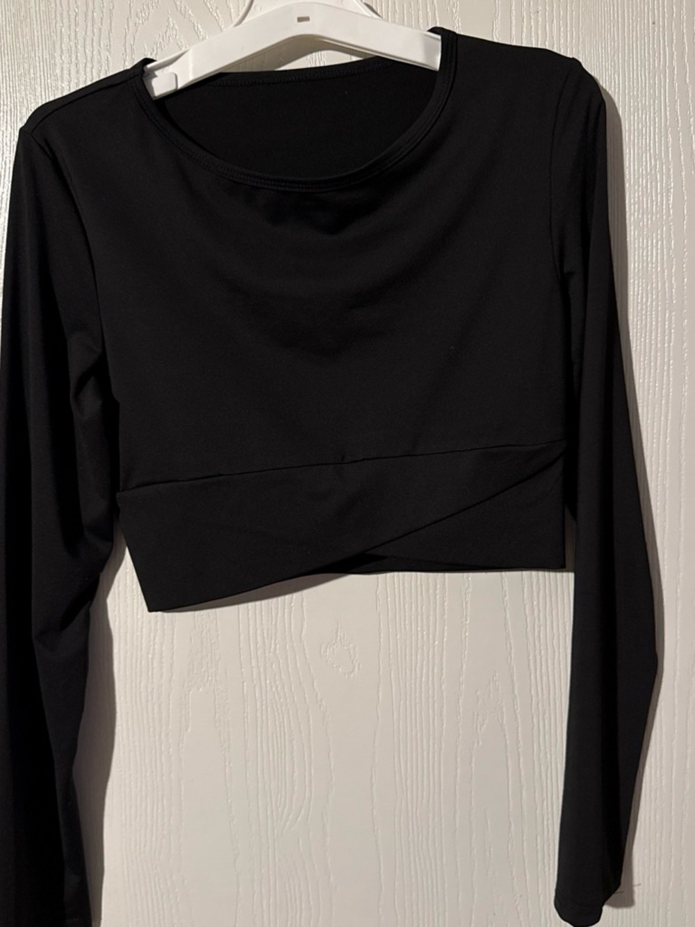 Black Long-Sleeve Cropped Top - Womens